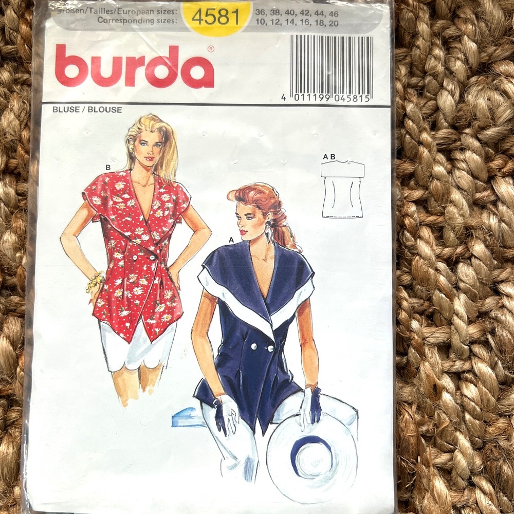 Burda Sewing Pattern 4581 Netherlands, Blouse with cape shawl collar
